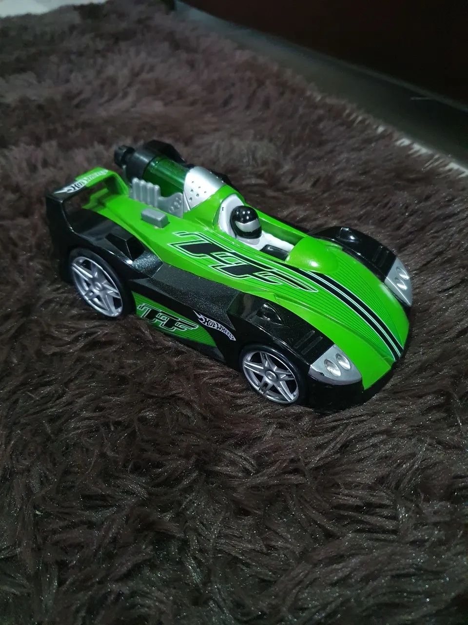 Carrinho hot wheels nitro