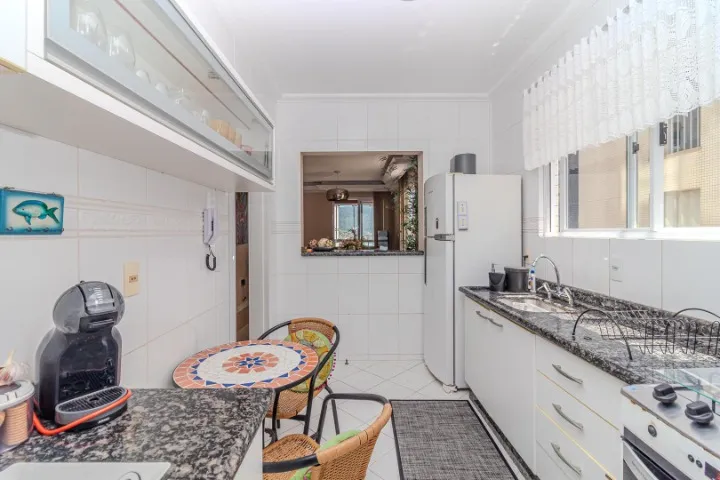Locação anual apartamento Balneário Camboriú