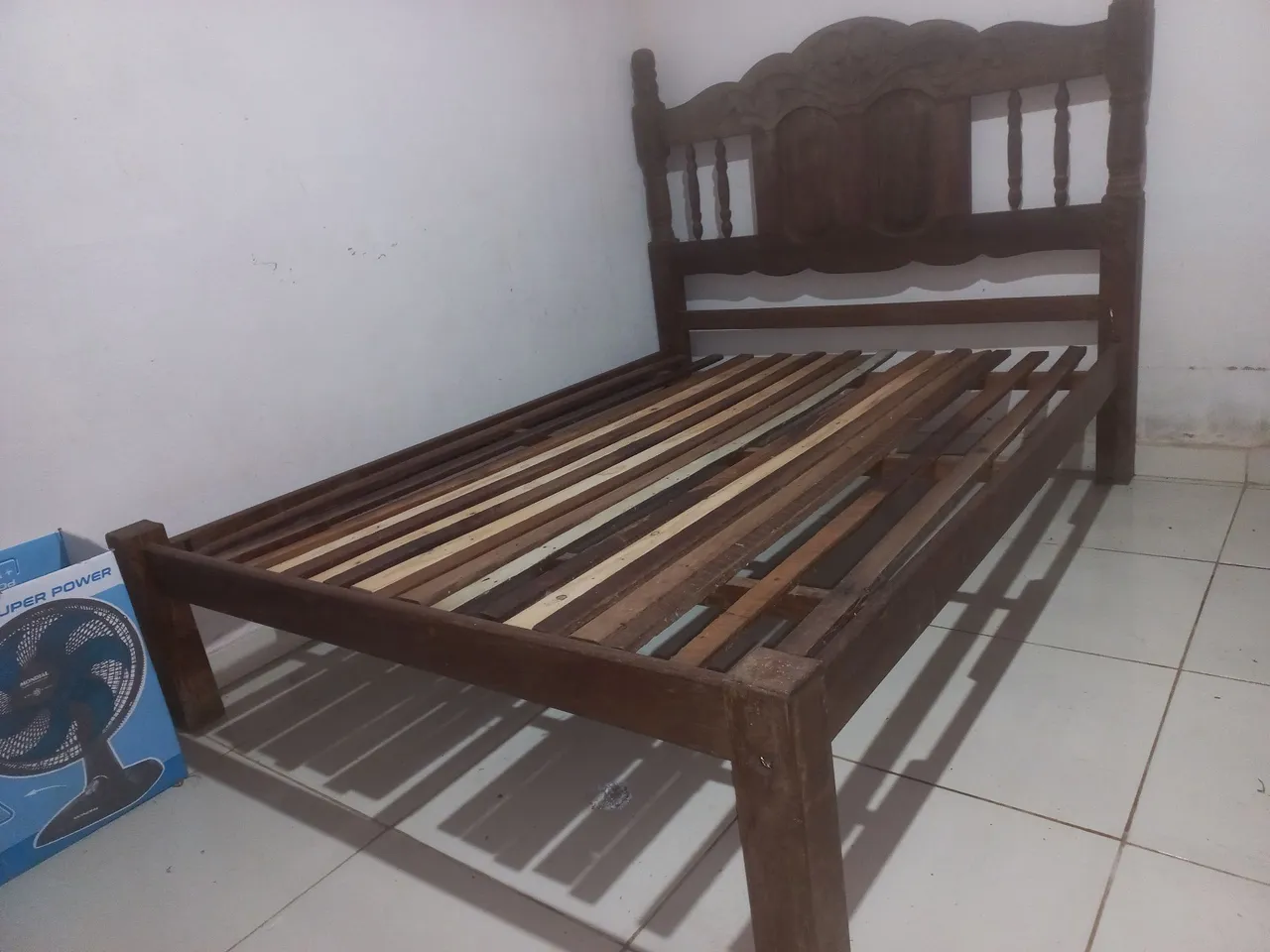 Cama de madeira MACANAIBA