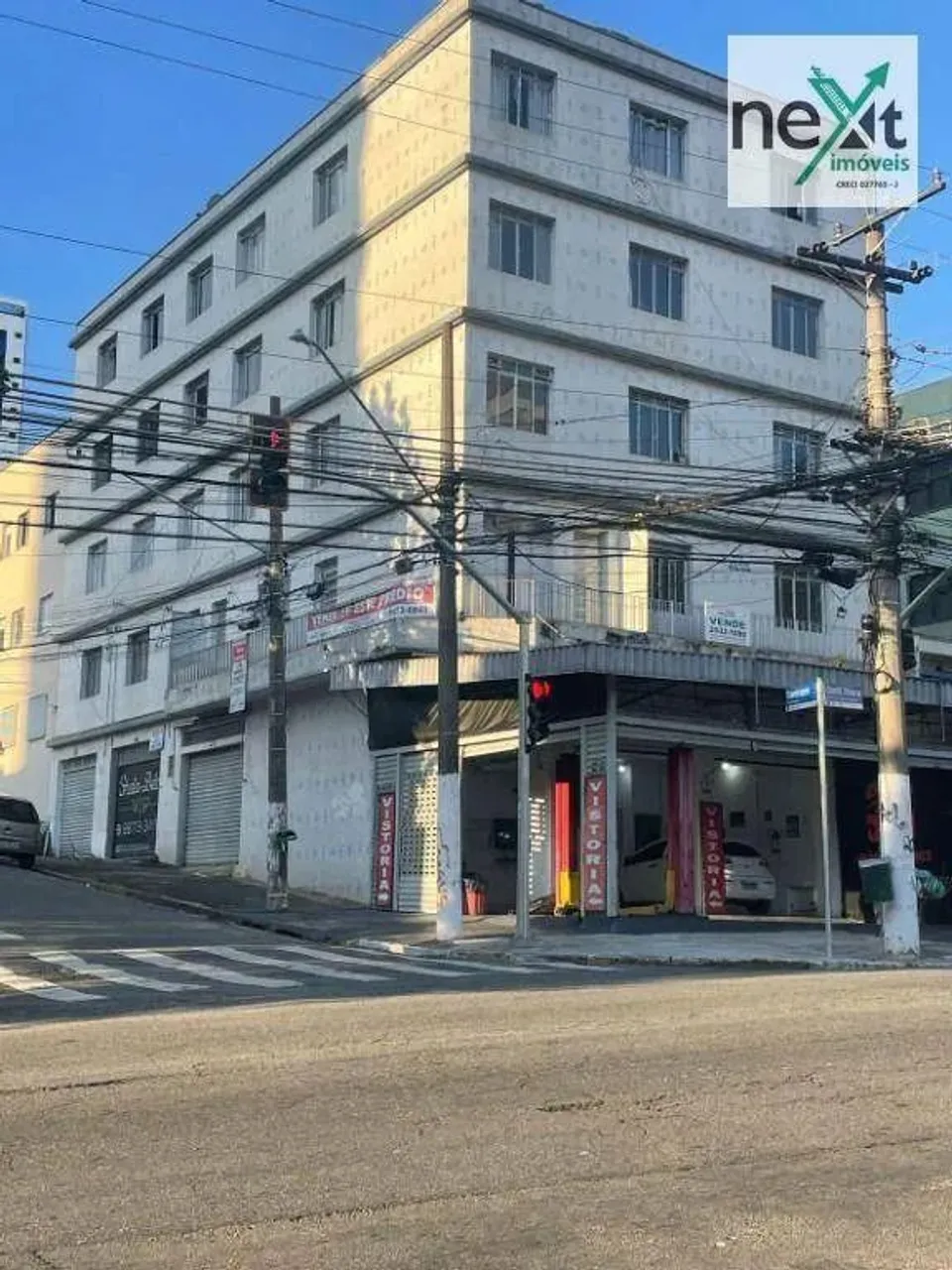 PRÉDIO RESIDENCIAL E COMERCIAL COM 16 APARTAMENTOS E 4 SALÕES COMERCIAIS PRÓXIMO AO METRÕ