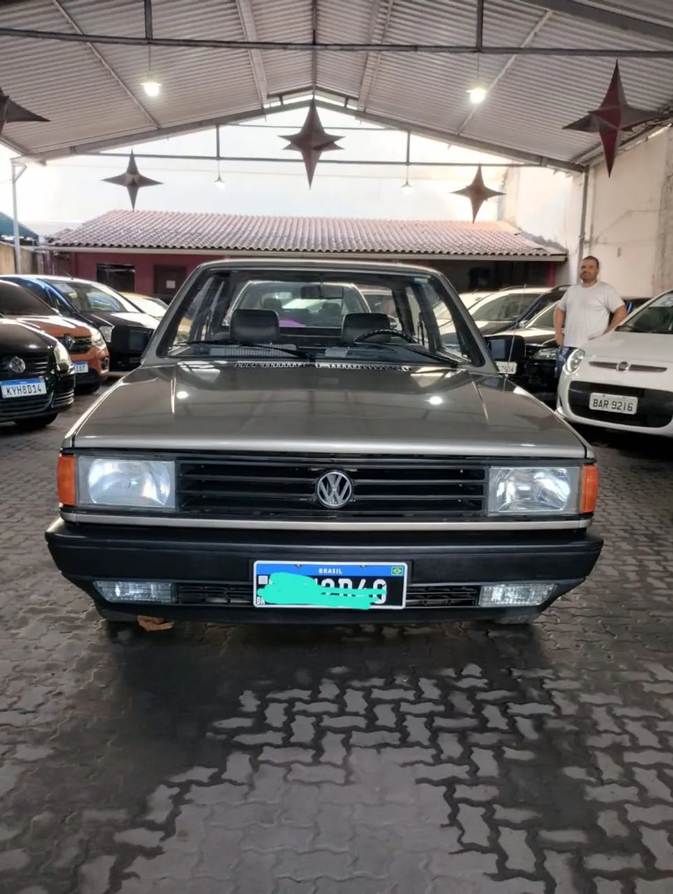 Voyage 1.6 CHT 1990 Placa Preta