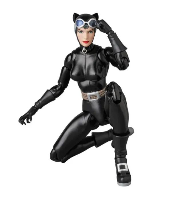 Mafex Catwoman Nº123 Batman Hush DC Comics - Foto 3