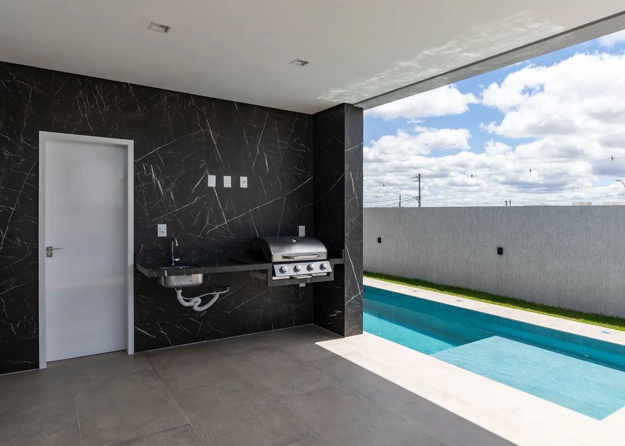  Luxuosa Casa pronta com 4 Suítes e Área Gourmet no Condomínio Terras Alpha - 271m²  - Foto 5