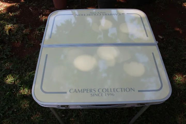Mesa p/ Camping Dobrável Trazida do Japão - 61,5cm x 60cm x 4 Níveis de Altura
