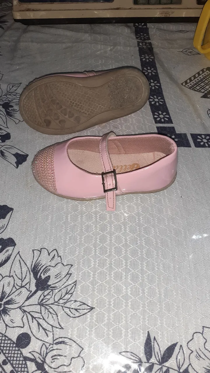 Sapatilha rosa infantil