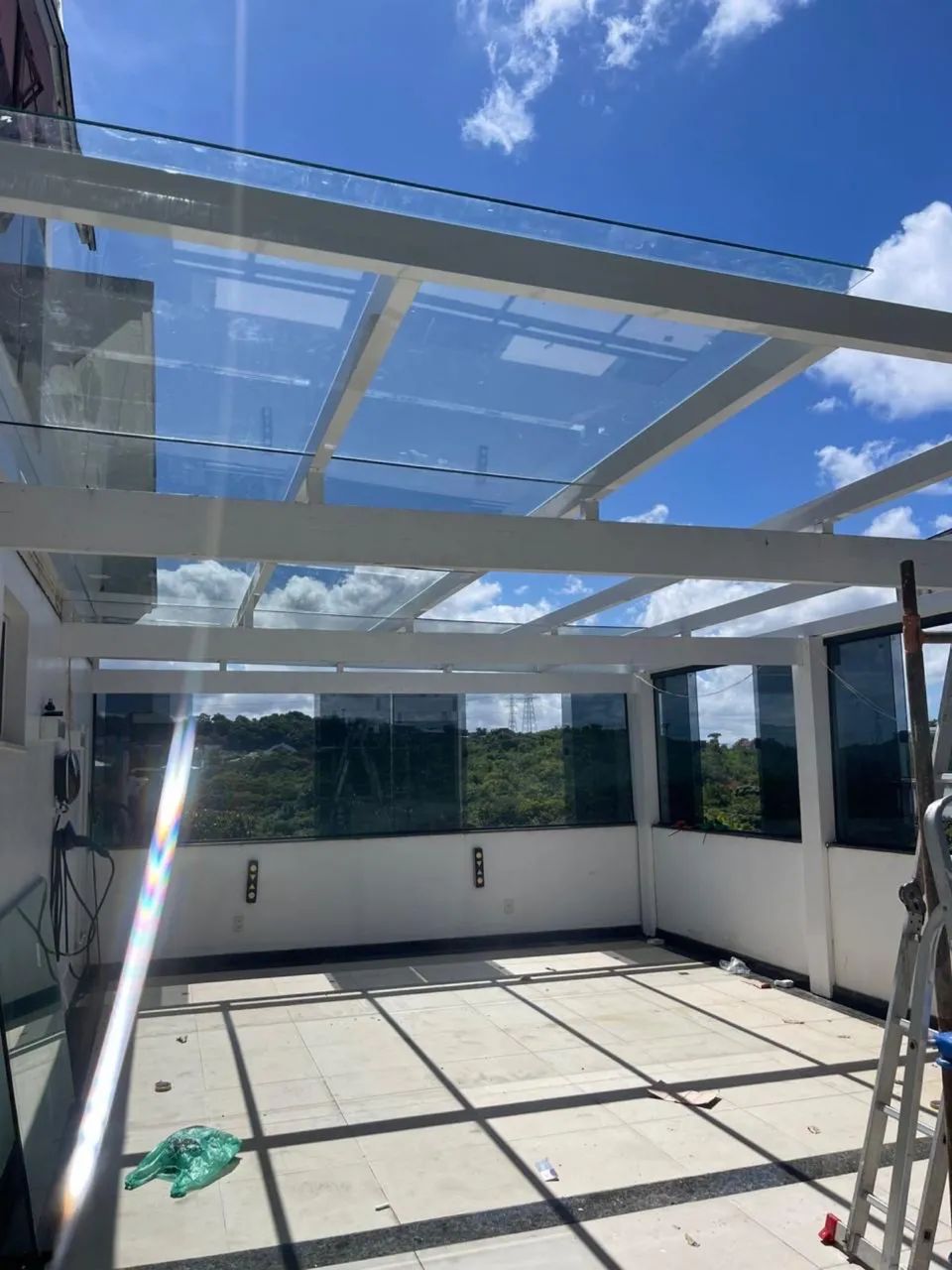 Pergolado telhado de vidro e policarbonato  - Foto 6