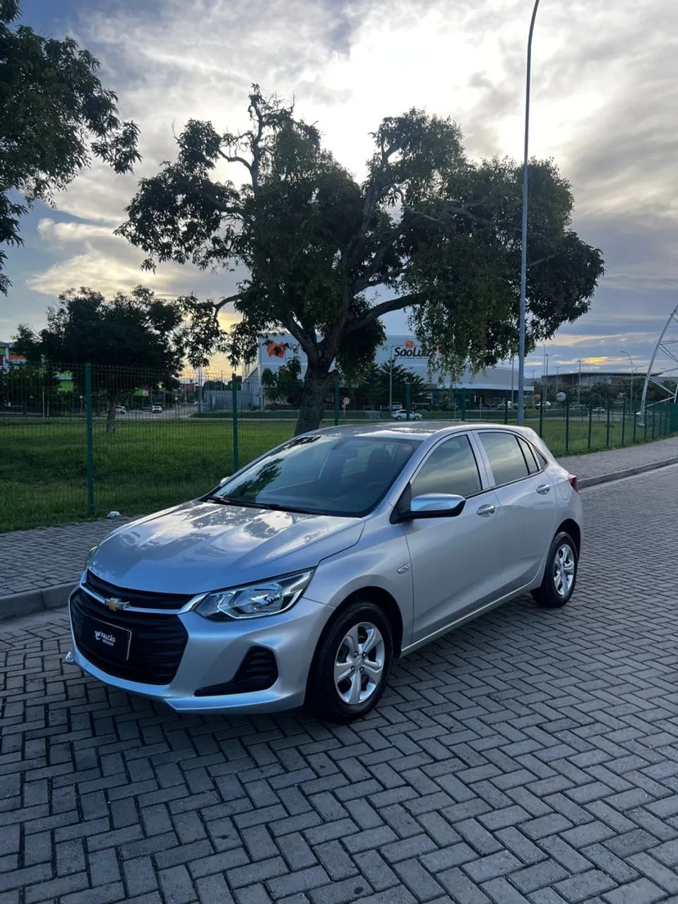 Onix 2021 1.0 (vendo-troco-financio)
