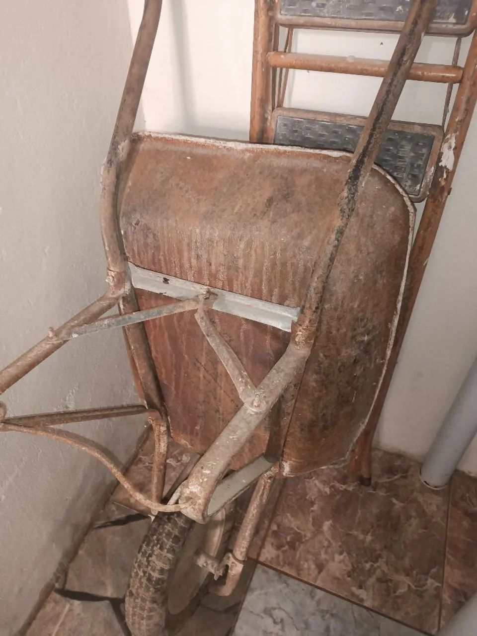 Carinho de mão 64385781923073121