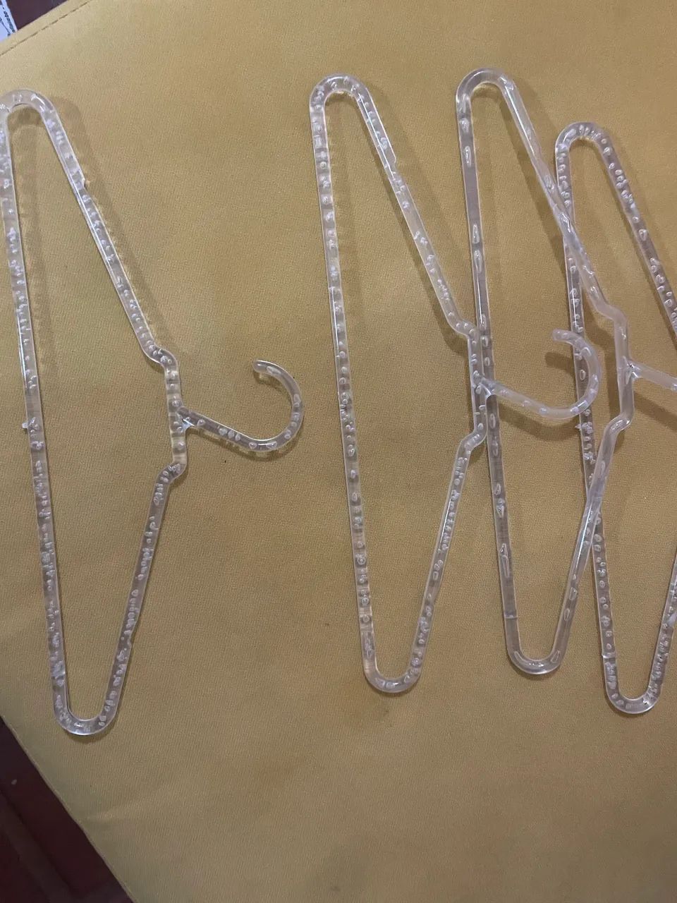 Cabide infantil transparente - Foto 3