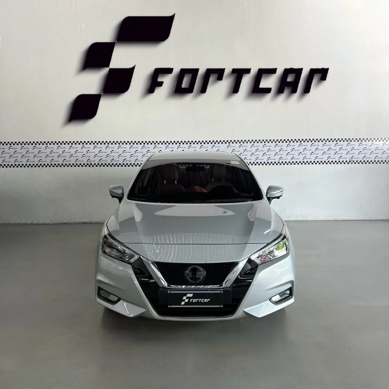 NISSAN VERSA EXCLUSIVE 1.6 AUTOMÁTICO 
