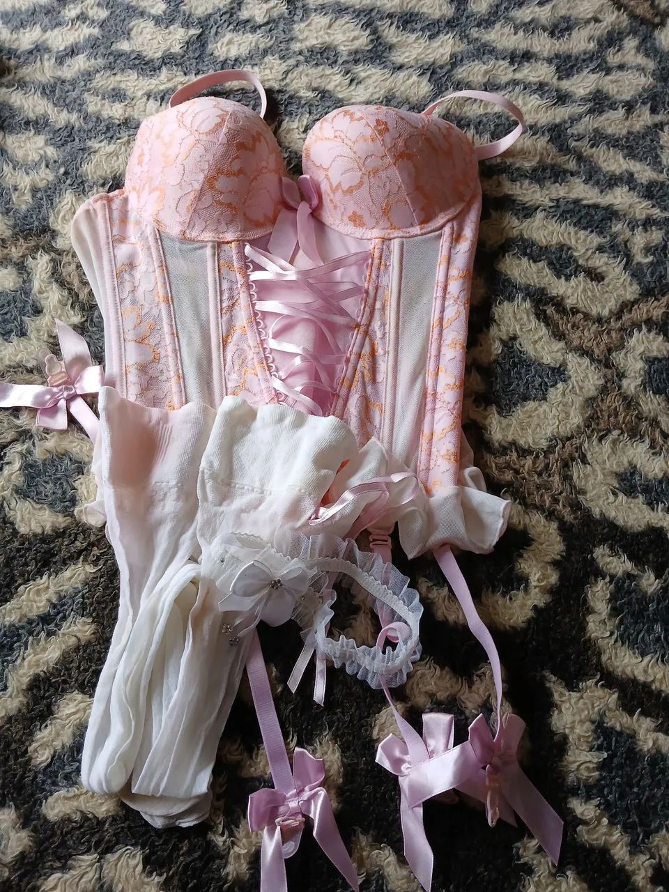 Conjunto de corpete, corpete e camisola. - Foto 2