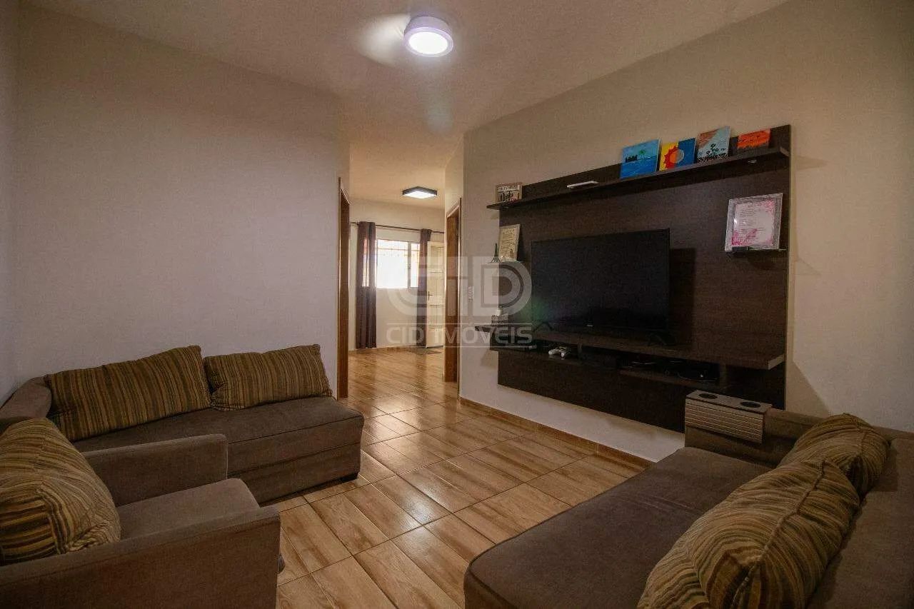 Casa com quatro quartos no bairro Jardim Universitário - Foto 3