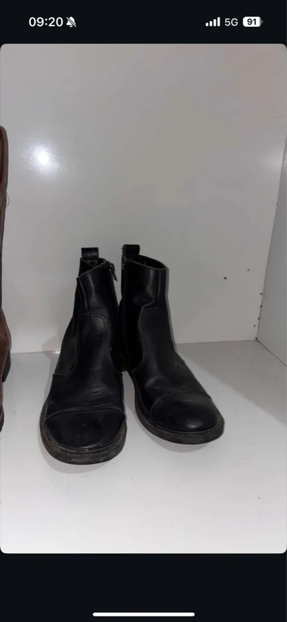 Botas de Couro Preta