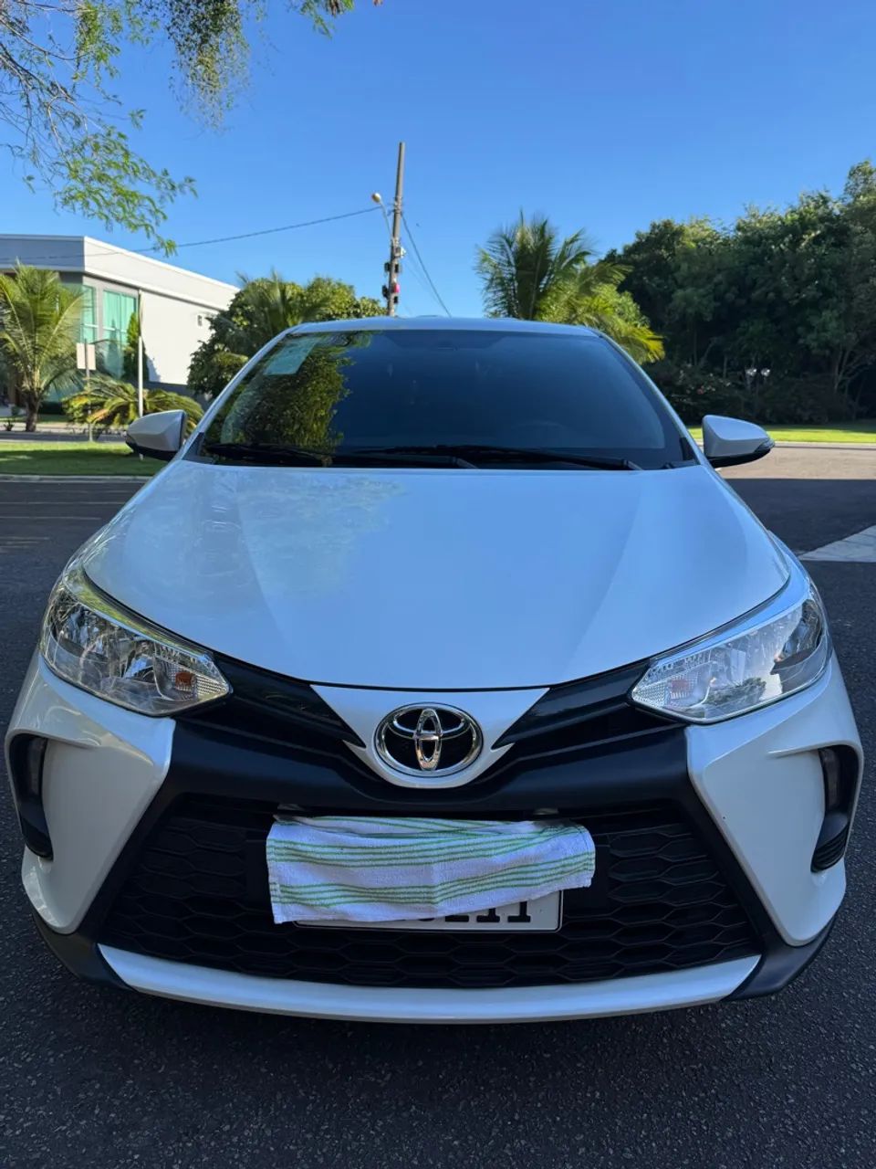 Vendo Yaris sedã  XL 2025