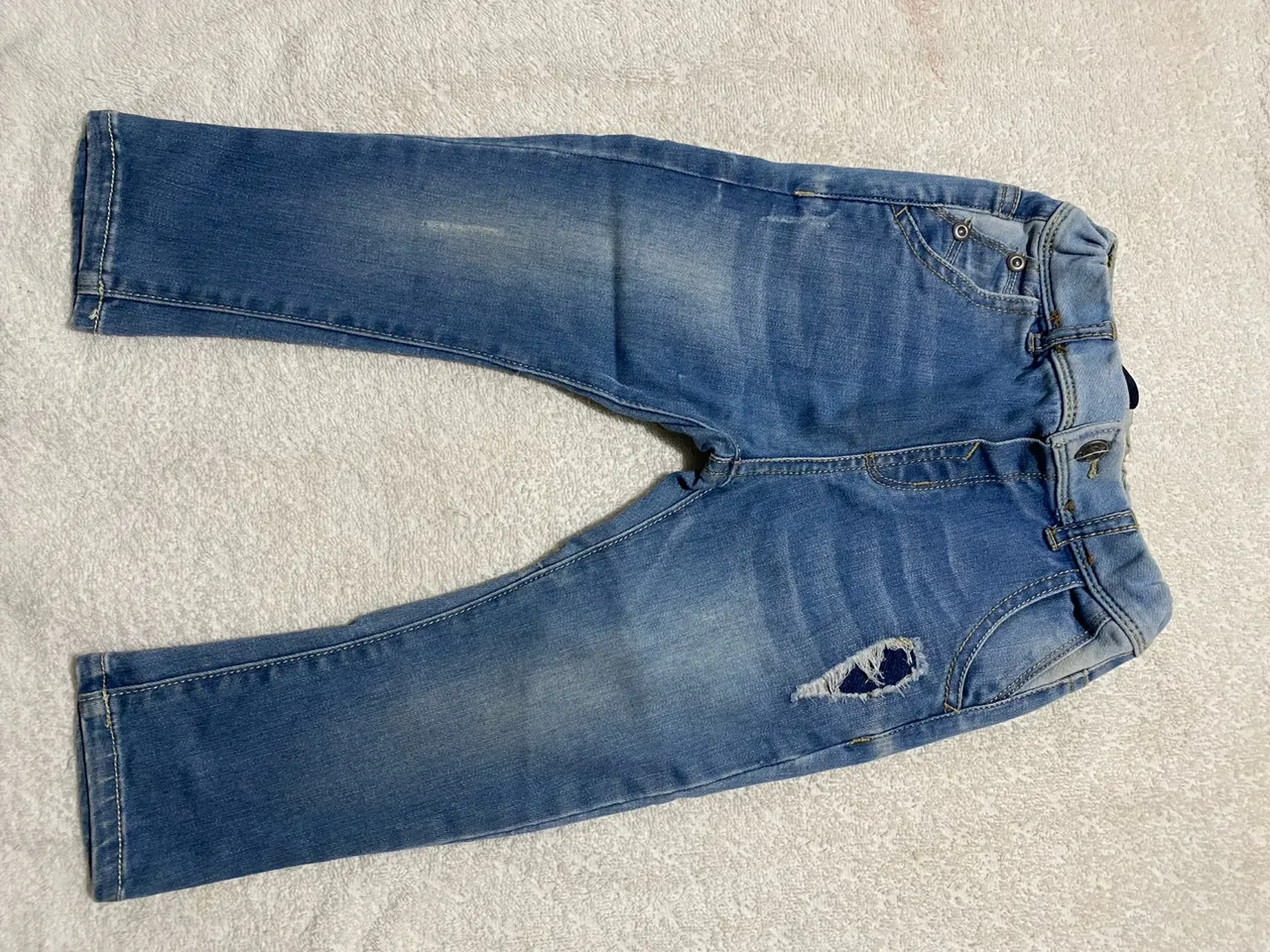 Calça Jeans Infantil Rasgada e variadas