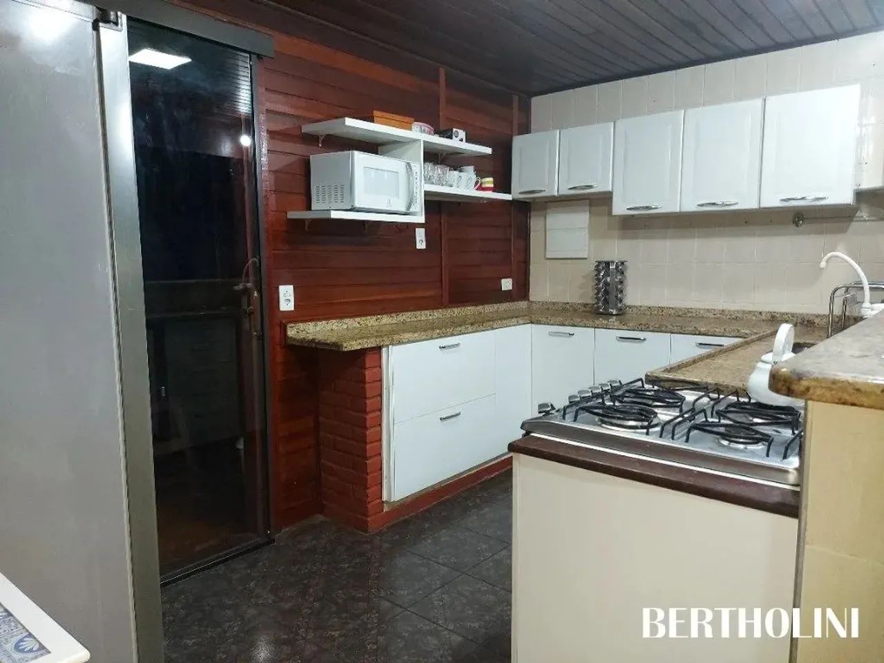 Excelente casa 4 dorms. no Jd. Martinelli - Penedo/RJ - Foto 12