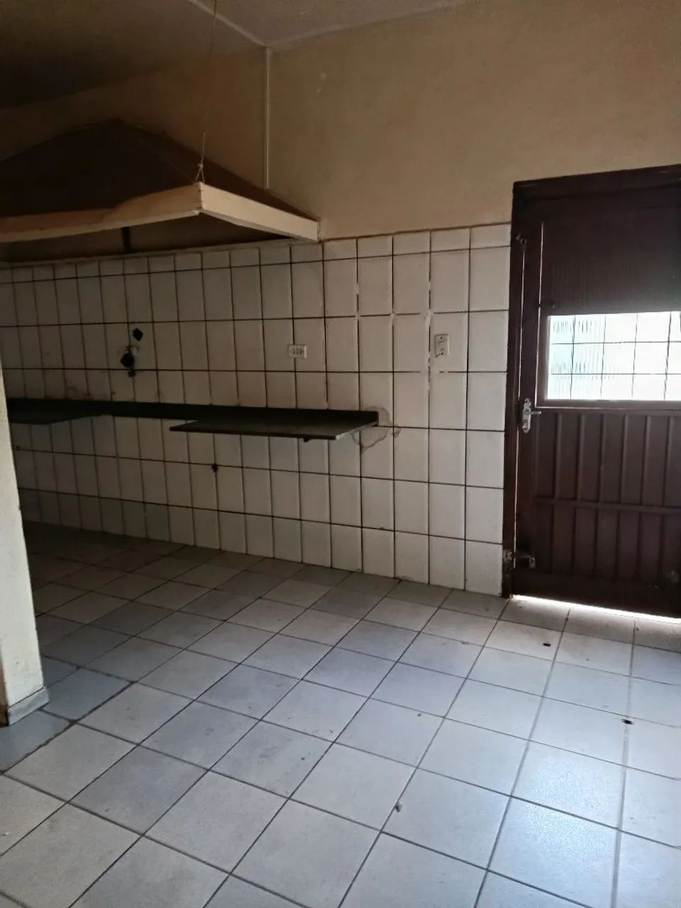 Excelente esquina comercial frente ao condomínio Bahamas no bairro santo Antônio. - Foto 7