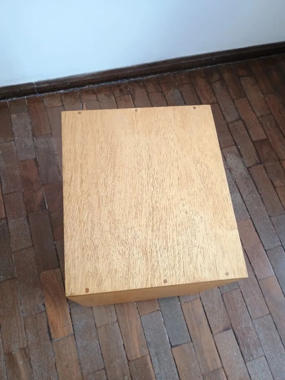 Criado mudo / mesa de cabeceira em compensado naval - Foto 4