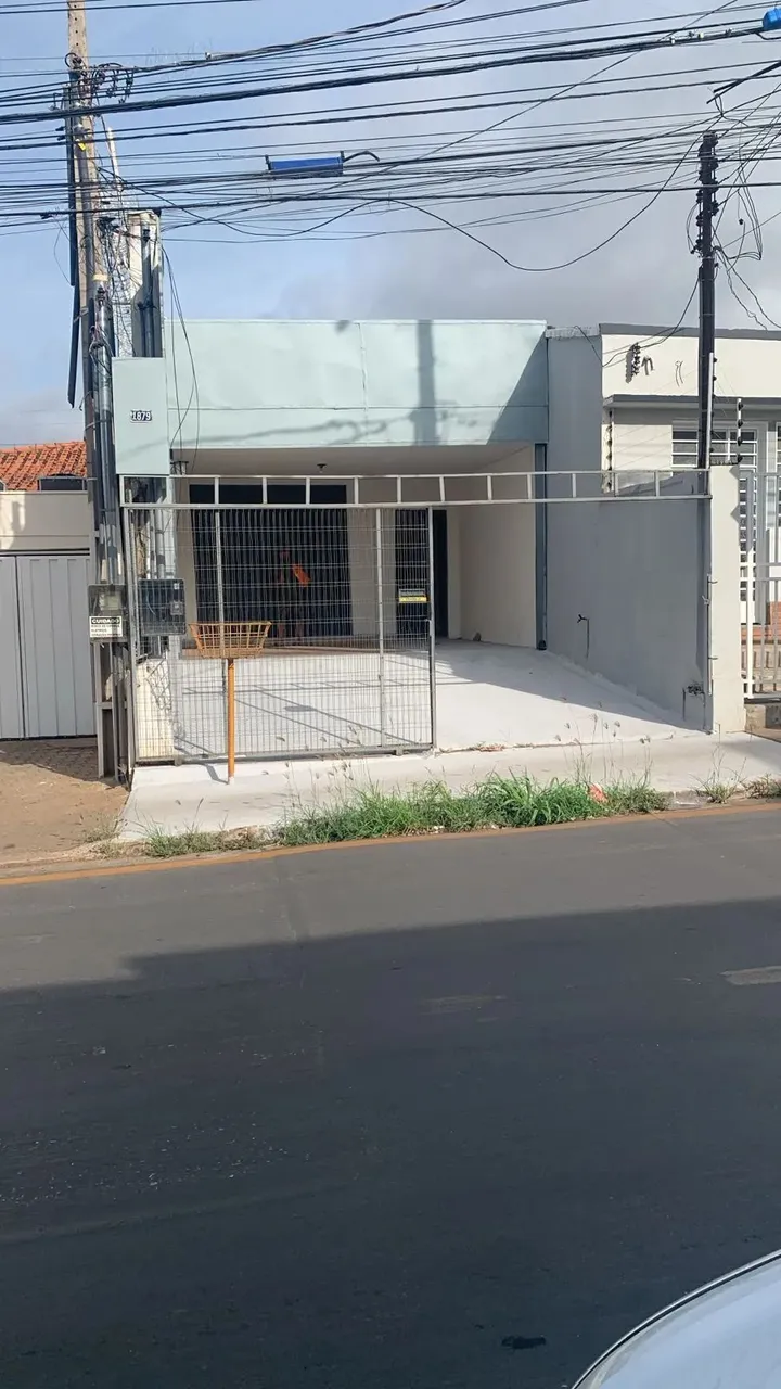 Imóvel para aluguel e venda possui 200 metros quadrados com 5 quartos em Centro-Norte - Cu