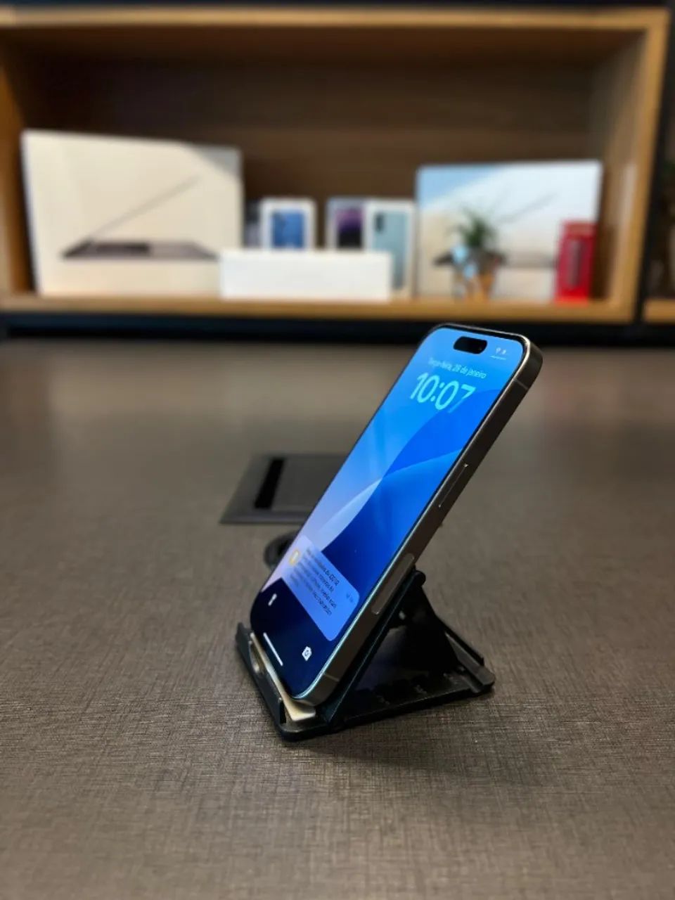 iPhone 15 Pro Max 256gb - Aceitamos troca e parcelamos - Foto 2