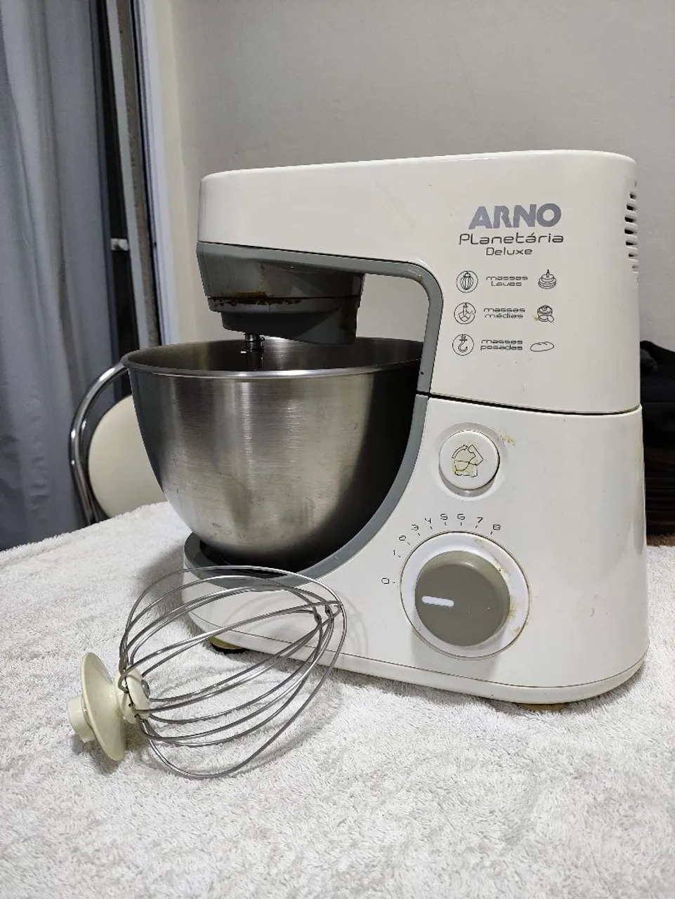 Batedeira Planetária Arno Deluxe