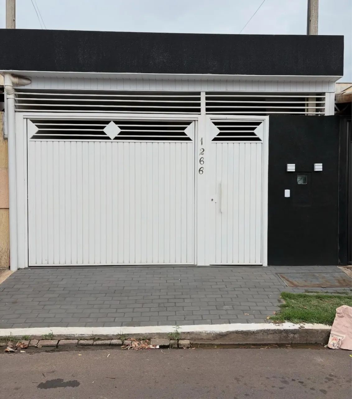 CASA A VENDA - PRADO 