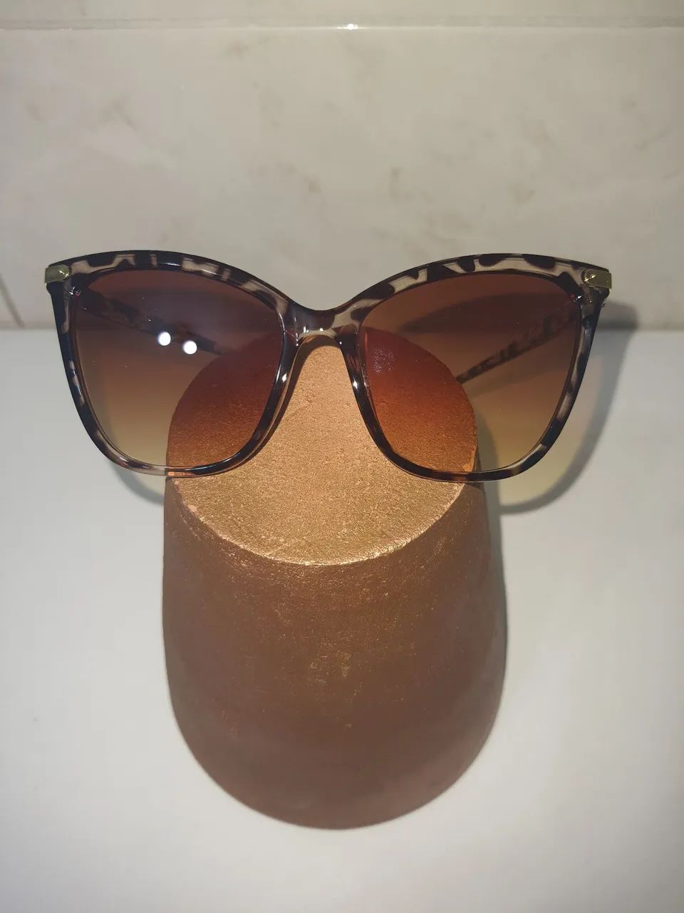 Óculos de sol estiloso - Foto 3