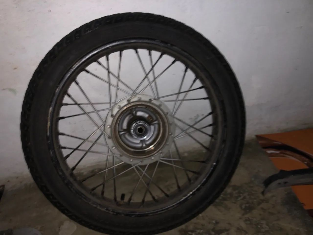 Vende-se pneu traseiro completo fan 125 2008 - Foto 3