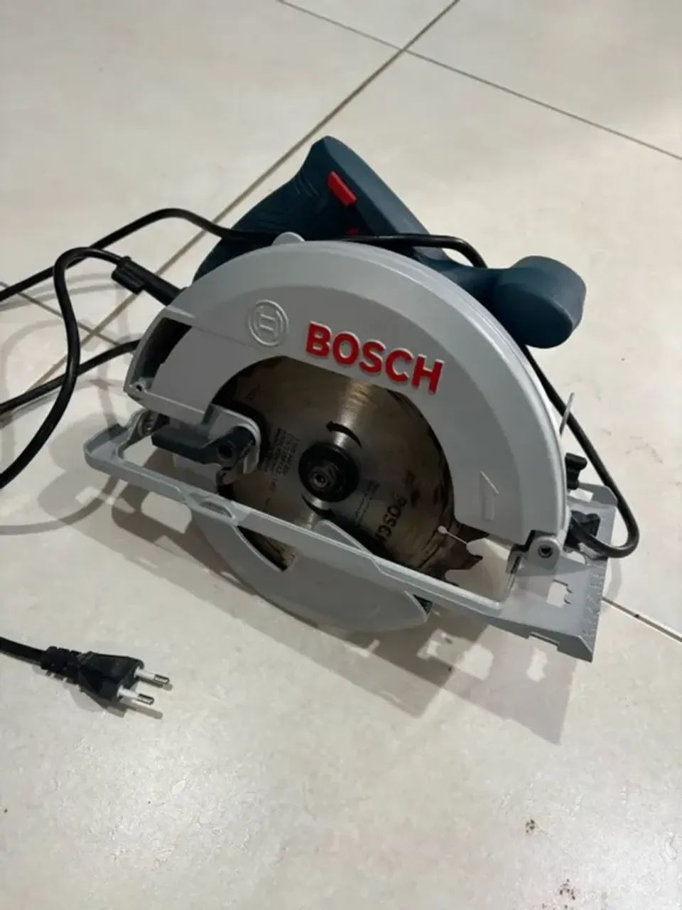 ? Aluguel - Serra Circular Bosch GKS150 1500W - Foto 4