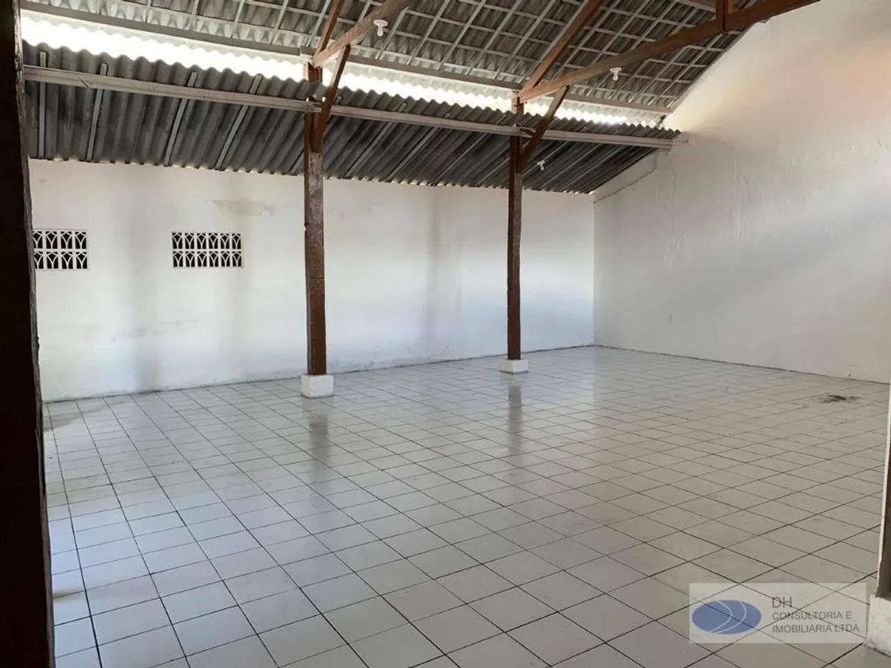 Galpão para alugar, 166 m² por R$ 1.982,74/mês - Benfica - Fortaleza/CE - Foto 3