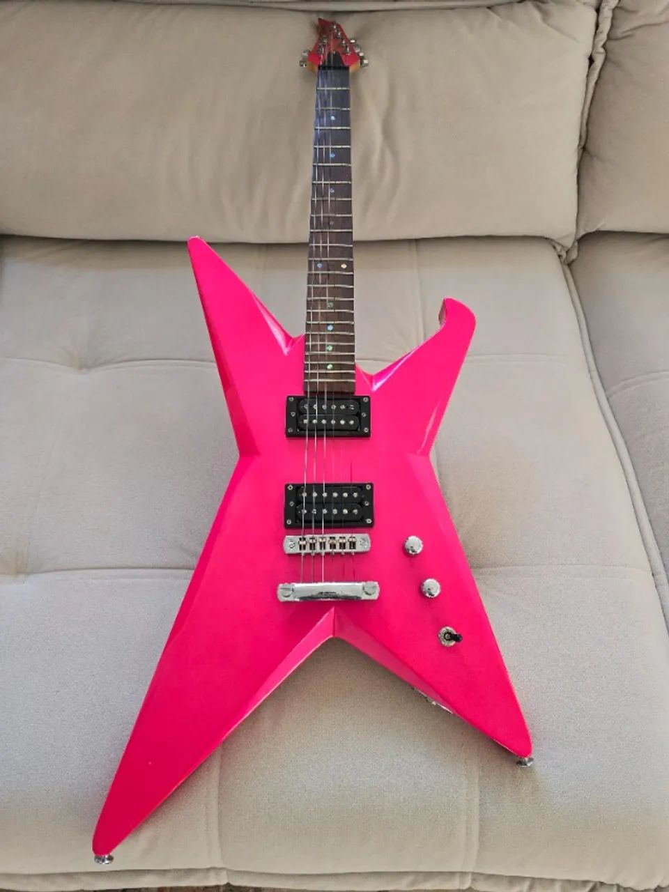 Guitarra Tagima X1