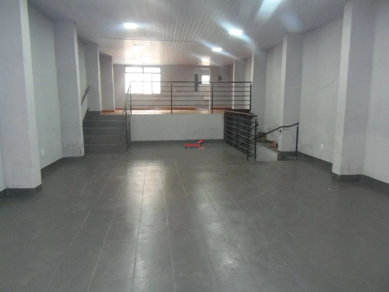Loja de 290 m² para locação, no Centro em Viçosa - MG. - Foto 3
