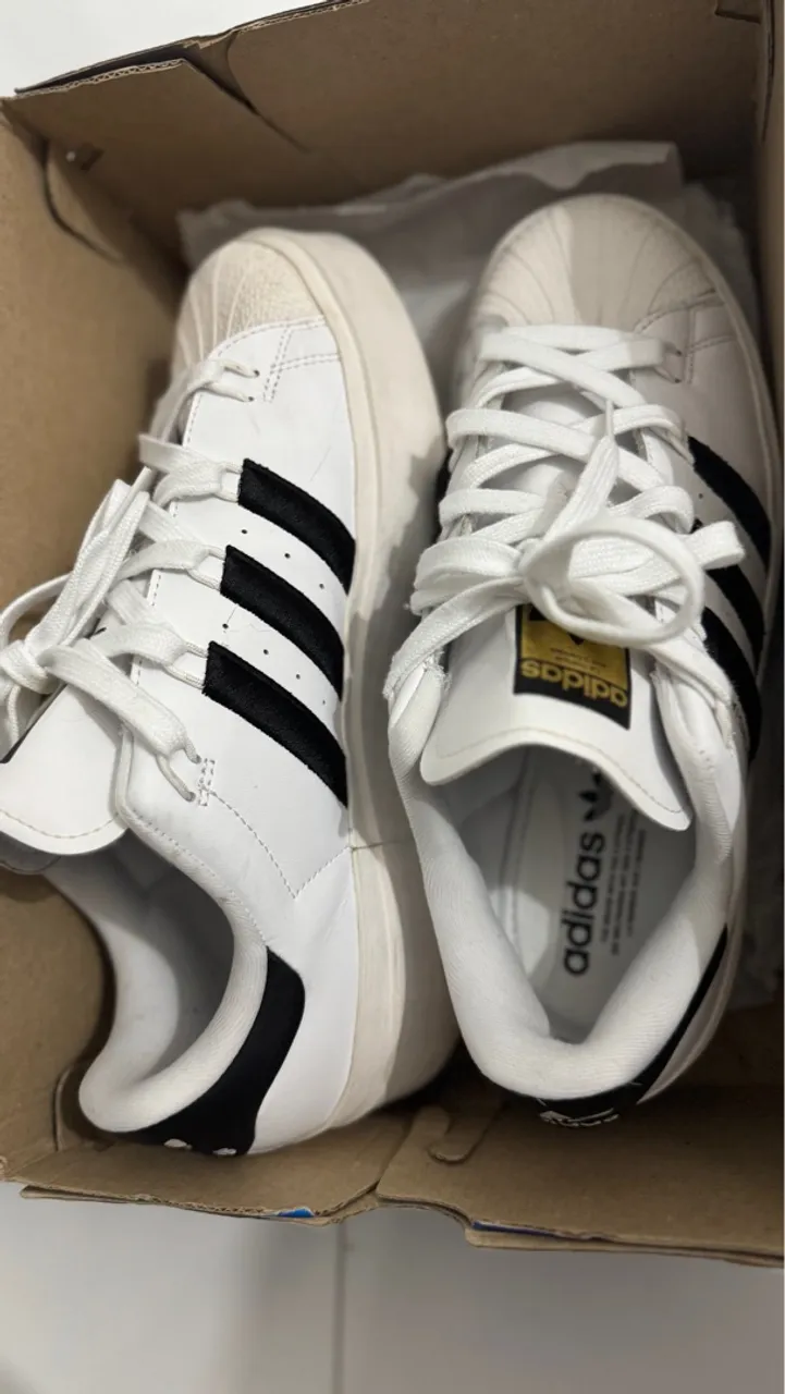 Tênis Adidas Superstar