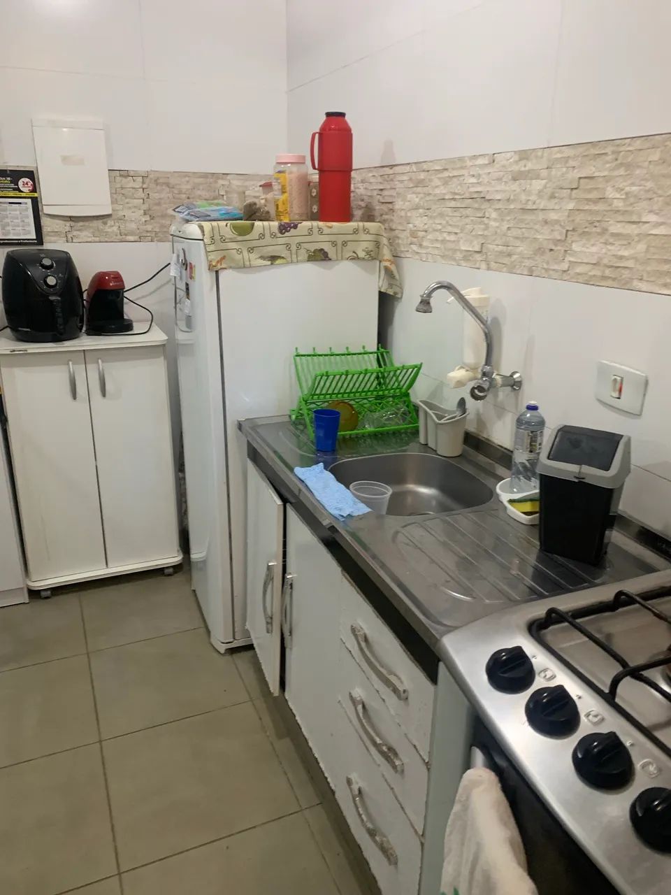 Alugo Sala Living, prédio de frente para praia.  - Foto 4