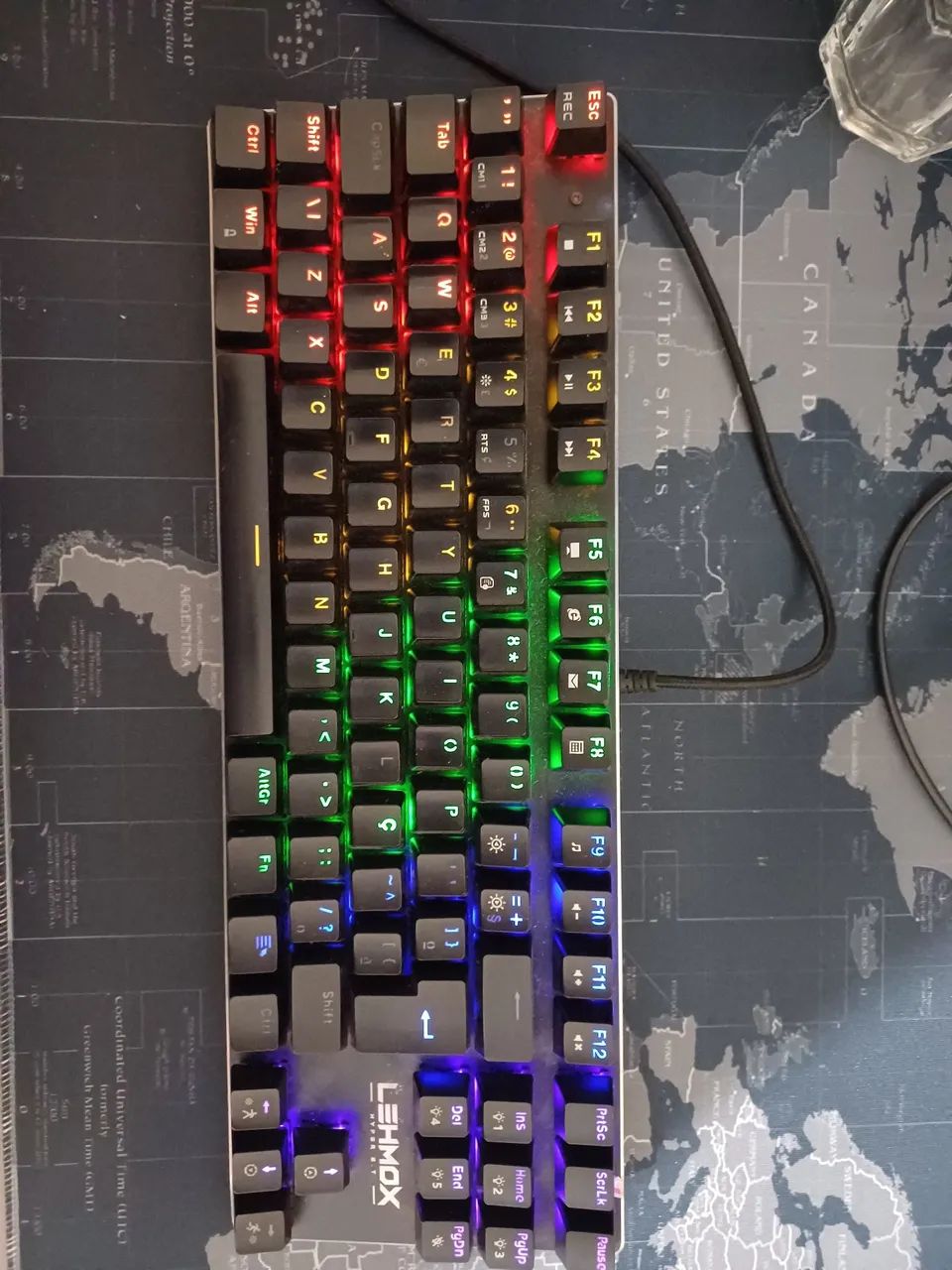 Teclado mecânico LEHMOX RGB