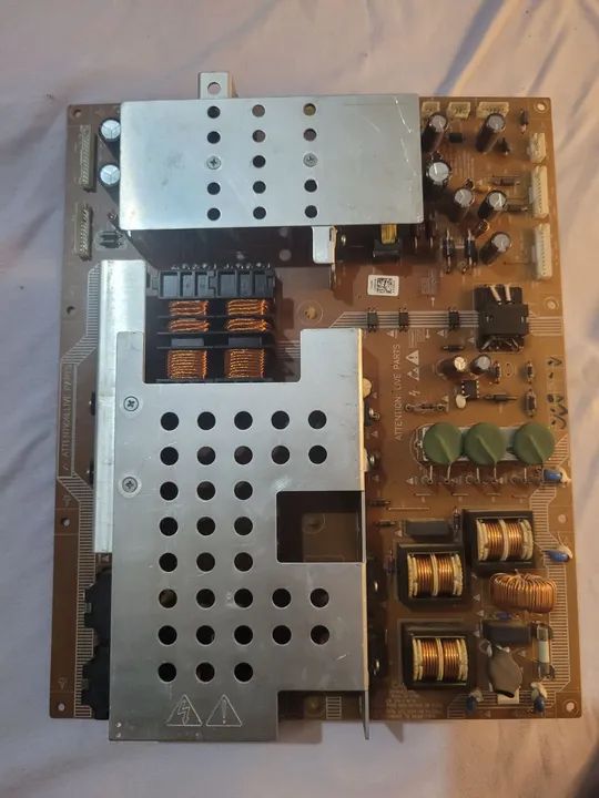 Placa fonte tv Philips 52pfl7404d_78 dps-411ap-4 funcionando perfeitamente. 