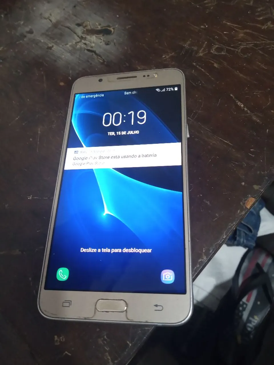 Samsung Galaxy J7