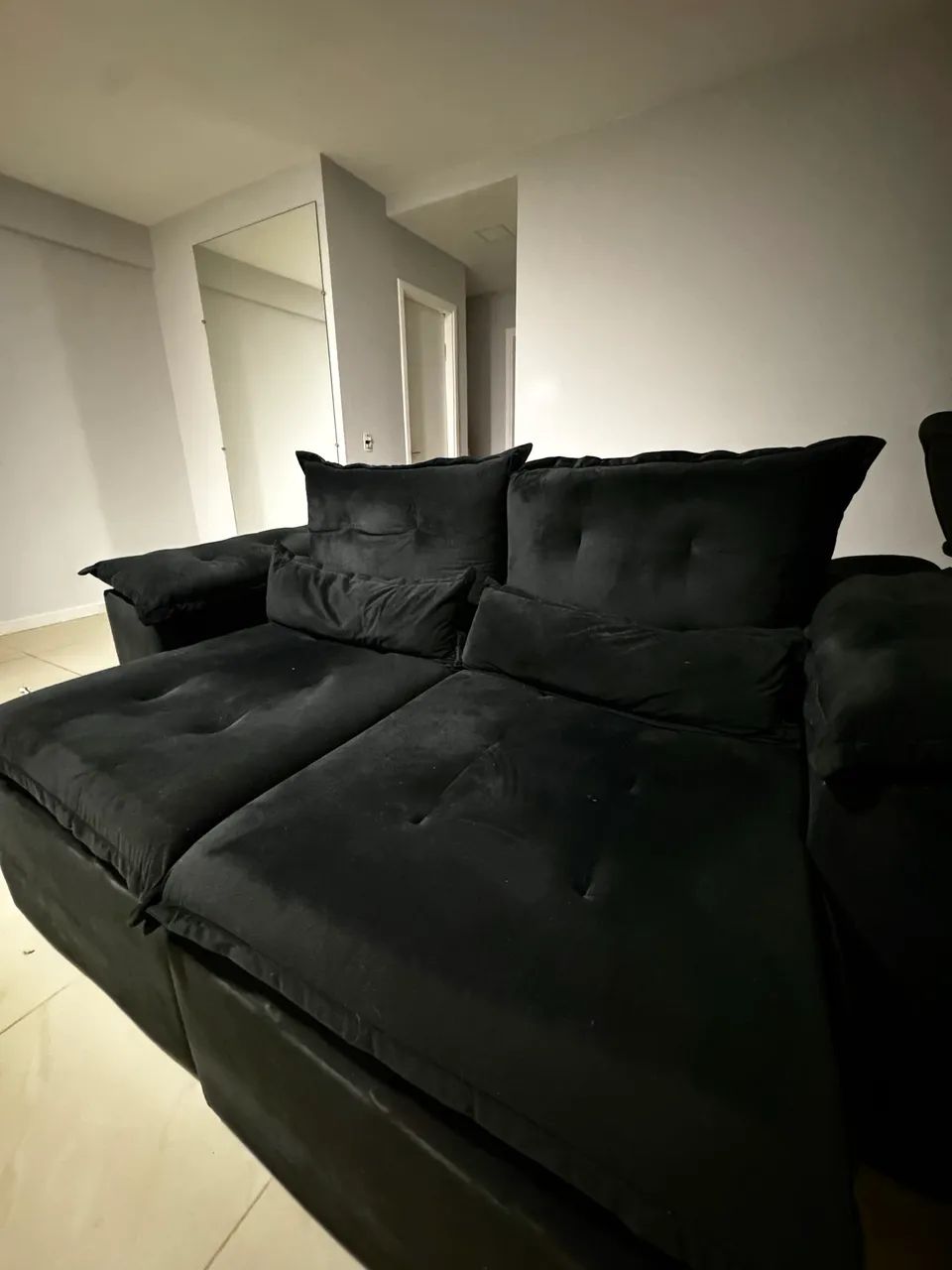 Vendo Sofá preto 2m64307162334979120