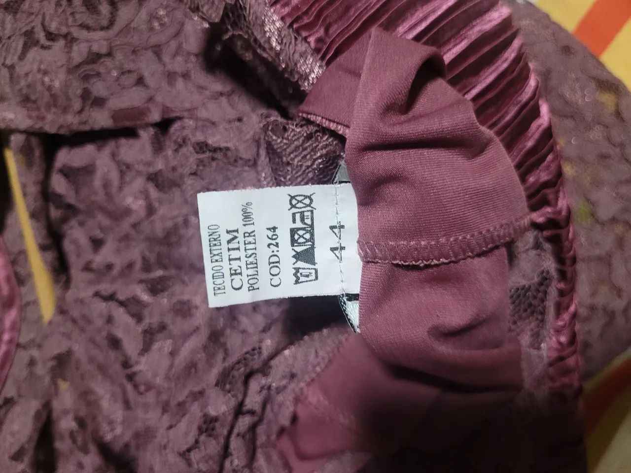Vestido vinho com Renda - Foto 5