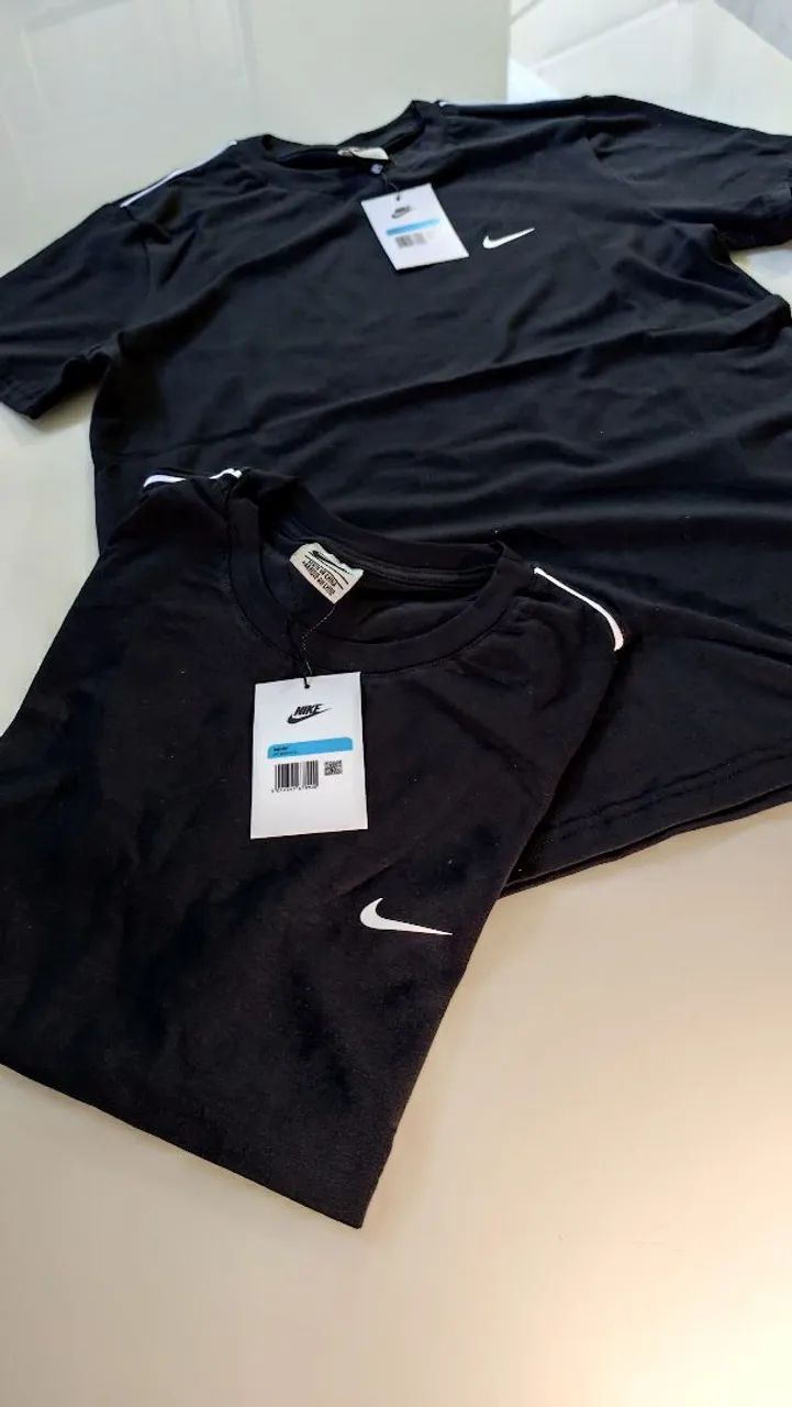 Camiseta Básica Nike Preta - Foto 2