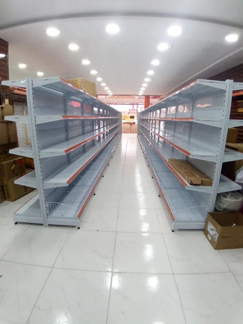 gôndola  comercial  - Foto 2