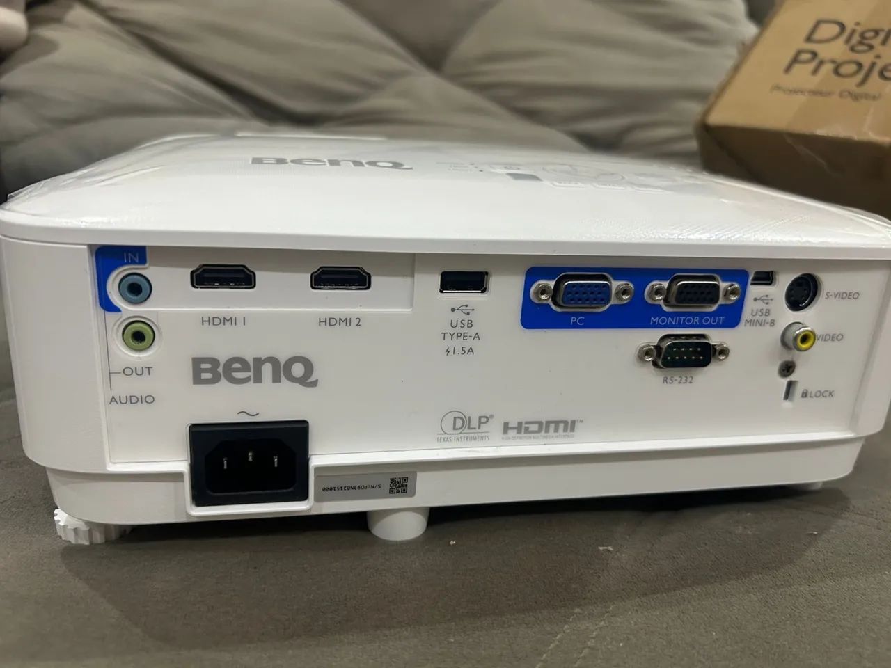 Vende-se projetor novo  - Foto 2