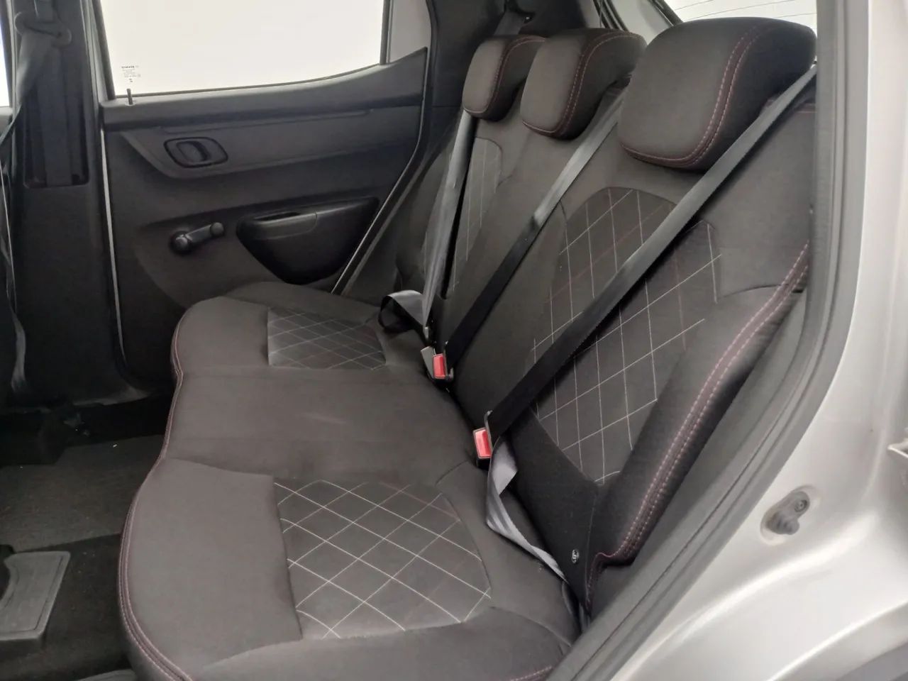 Renault Kwid 1.0 Zen, foto 17 de 18