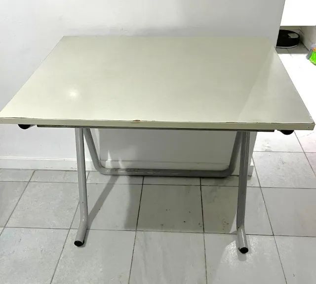 Mesa Prancheta Inclinável