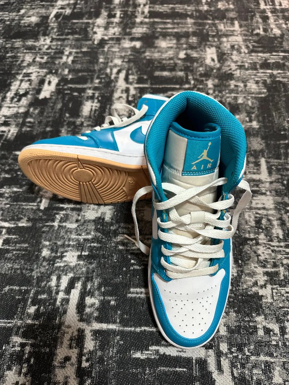 NIKE AIR JORDAN 1 MID - Foto 2
