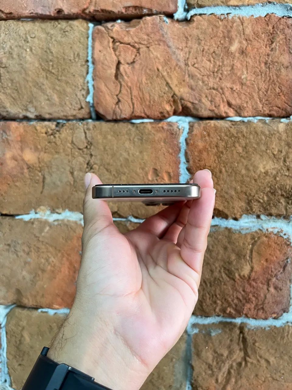 IPHONE 16 PRO 256 - Foto 4