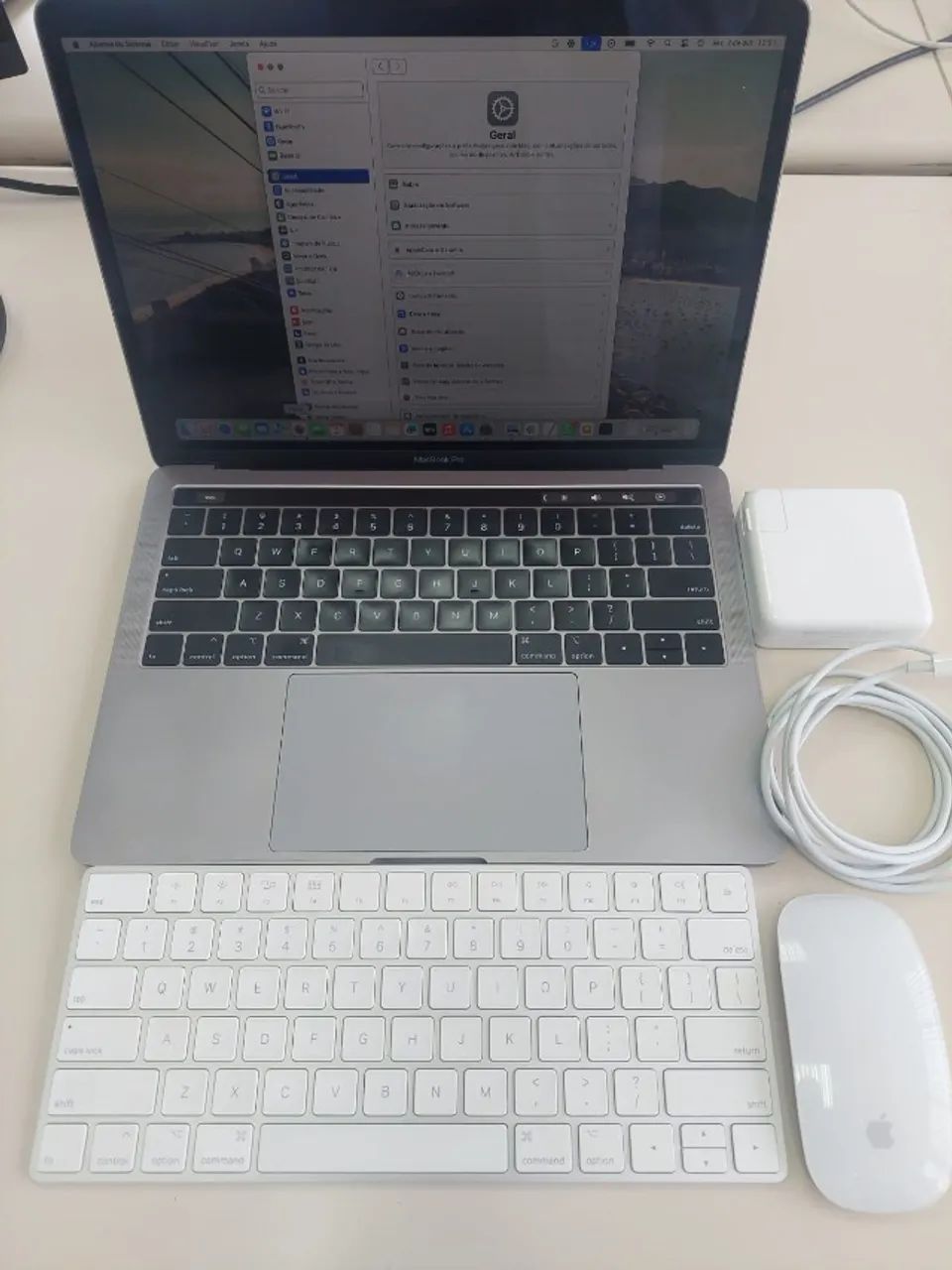 Macbook Pro A2159 + Teclado A1644 + Mouse A1667 Cinza