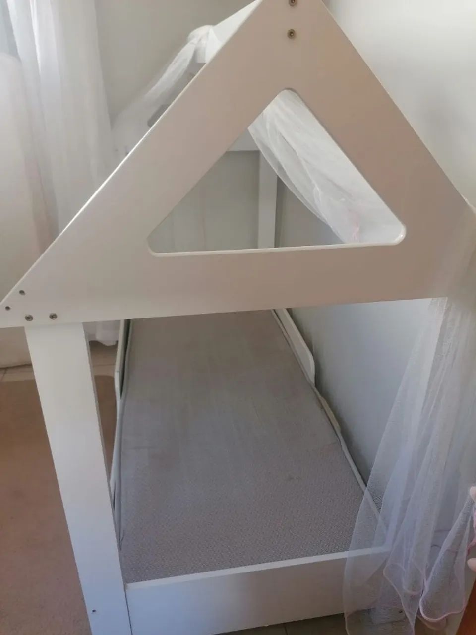 Cama infantil Montessoriana tipo casinha - Foto 2