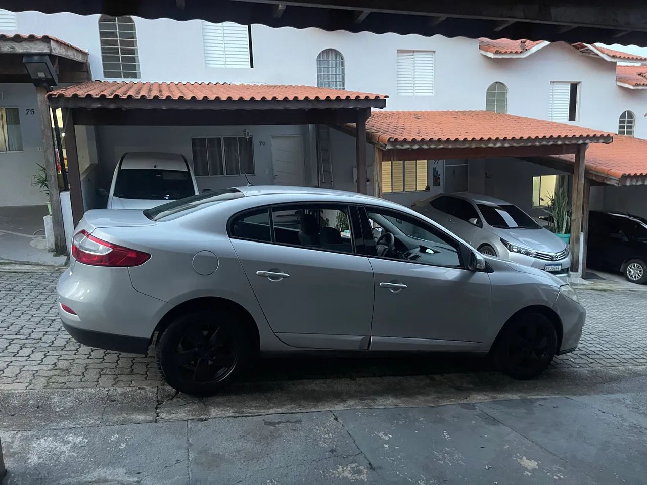 Renault Fluence FLUENCE Sed. Dynamique 2.0 16V FLEX Aut. 2011