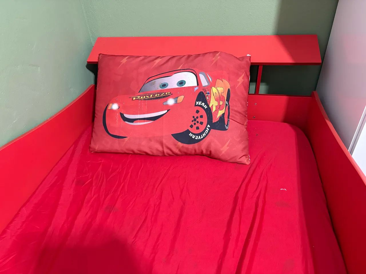 Cama infantil carros com colchão  - Foto 4
